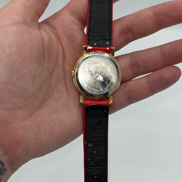 Betty Boop Red Strap Gold Watch - Picture 11 of 12